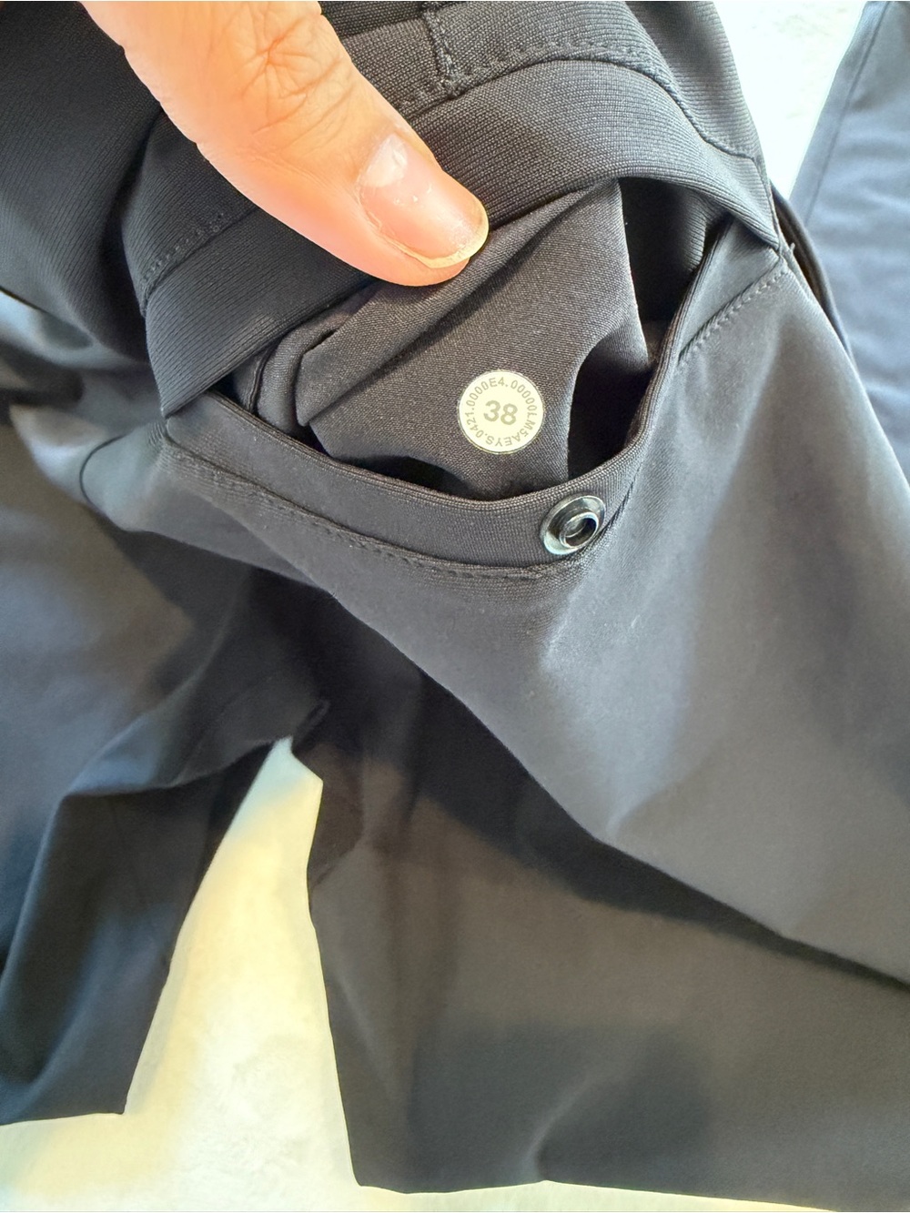 Lululemon Mens Commission Classic Pants - Picture 8 of 9